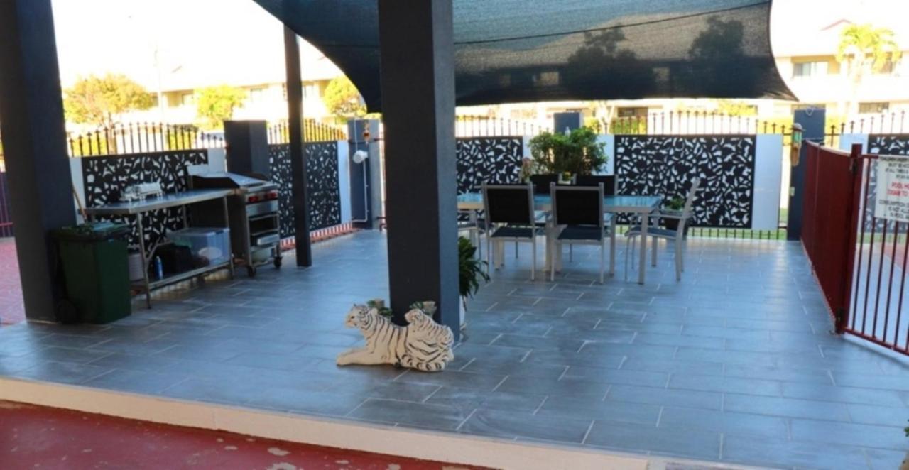 Spanish Lace Motor Inn Townsville Dış mekan fotoğraf